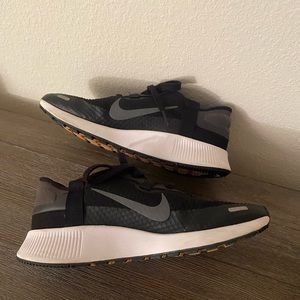 Nike Repsosto Women’s Athletic Shoes